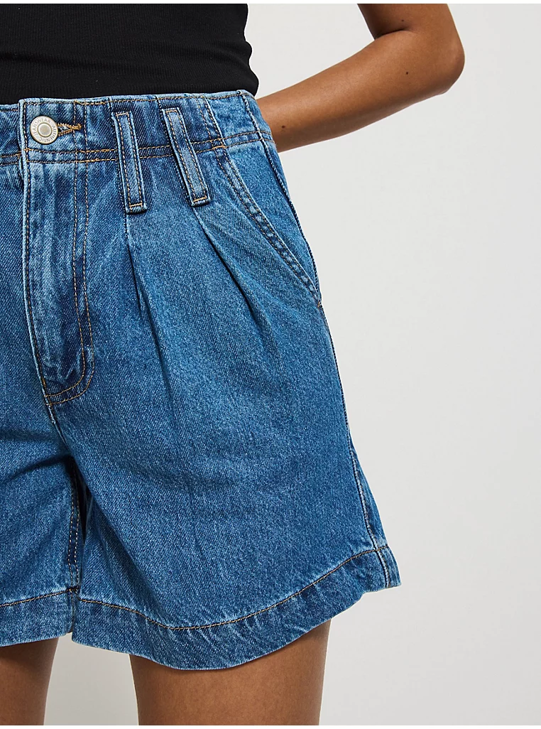 Mid Wash Pleated High Waisted Denim Shorts - Image 2